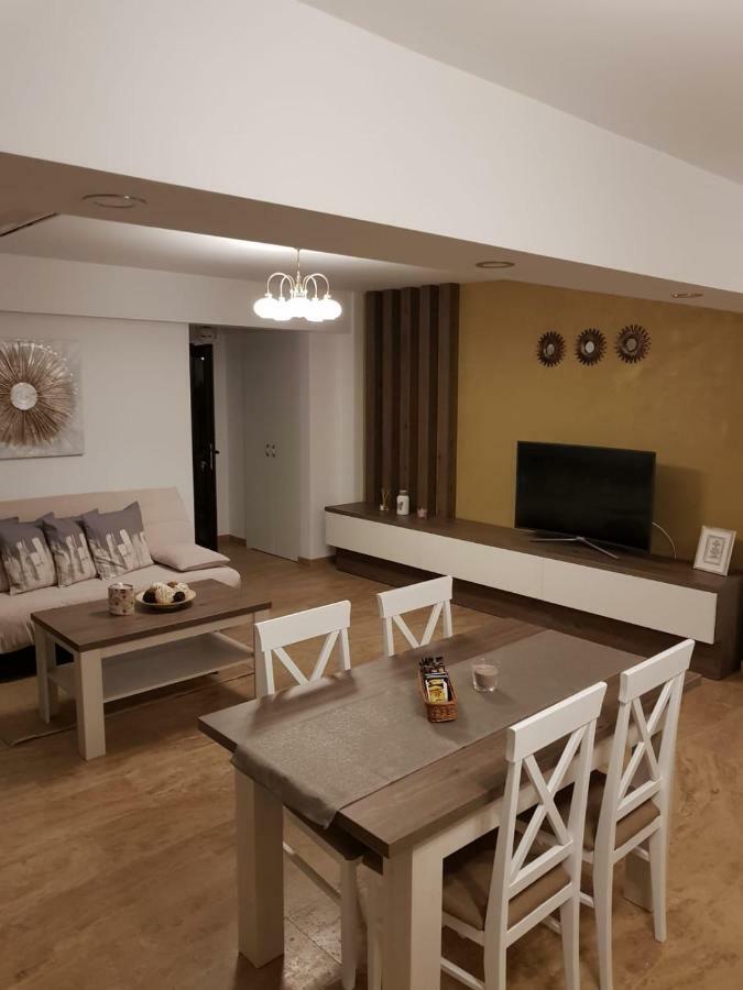 Apartament 2 Camere Ultracentral Râmnicu Vâlcea Dış mekan fotoğraf