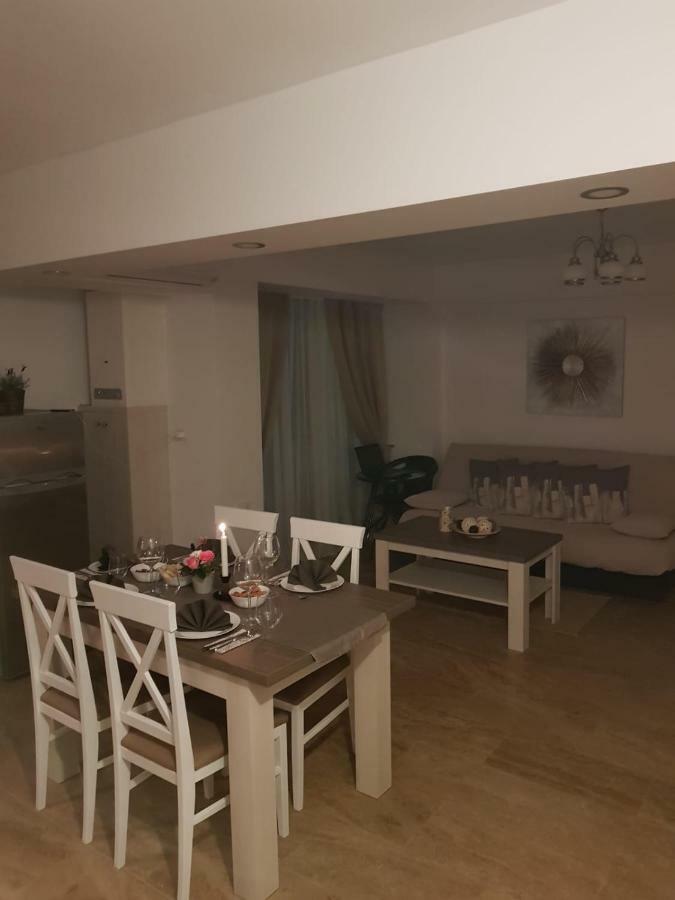 Apartament 2 Camere Ultracentral Râmnicu Vâlcea Dış mekan fotoğraf