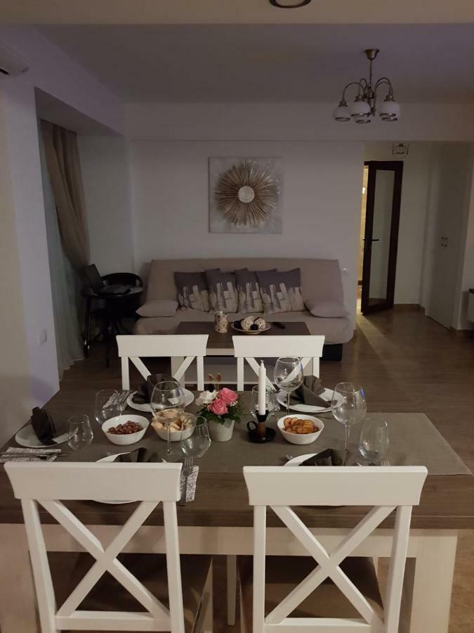 Apartament 2 Camere Ultracentral Râmnicu Vâlcea Dış mekan fotoğraf
