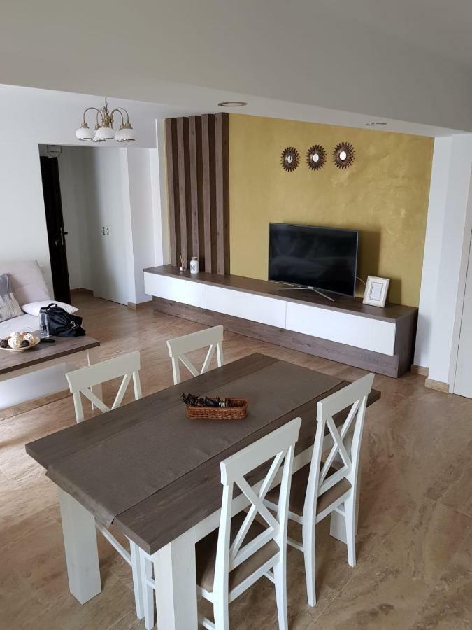 Apartament 2 Camere Ultracentral Râmnicu Vâlcea Dış mekan fotoğraf