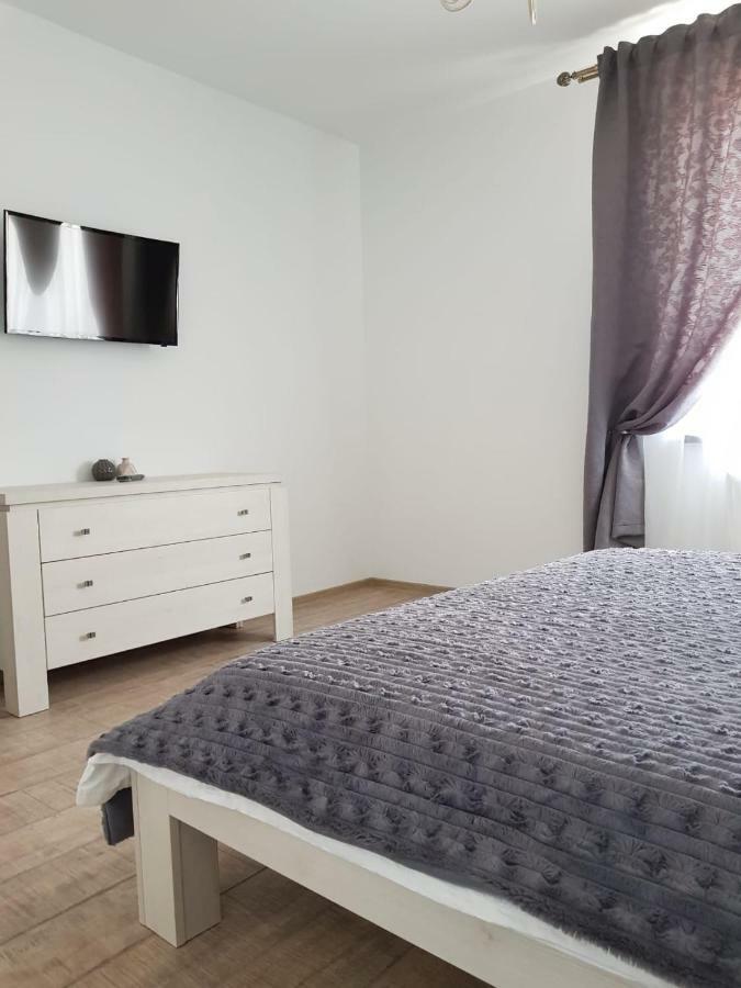 Apartament 2 Camere Ultracentral Râmnicu Vâlcea Dış mekan fotoğraf