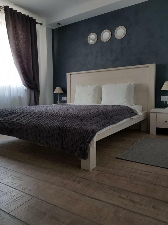 Apartament 2 Camere Ultracentral Râmnicu Vâlcea Dış mekan fotoğraf