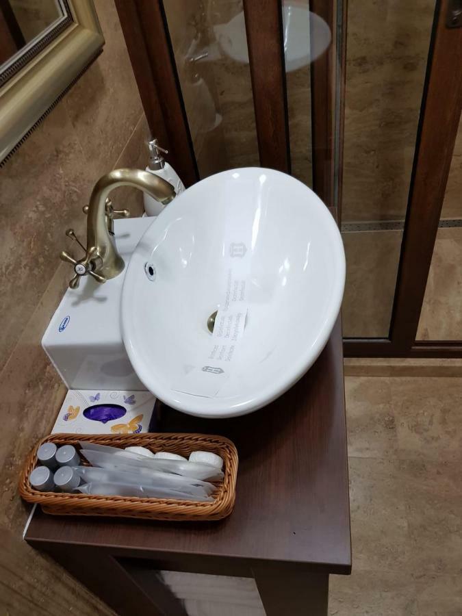 Apartament 2 Camere Ultracentral Râmnicu Vâlcea Dış mekan fotoğraf